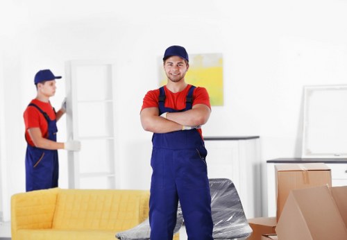 Residential packing and unpacking support for Barbican customers