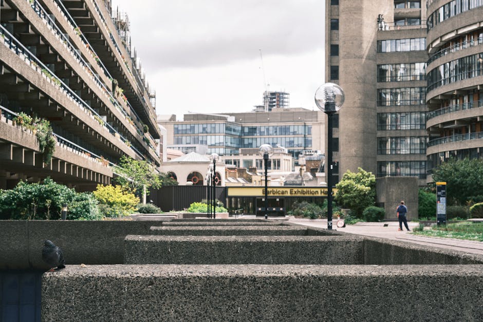 Barbican Centre to Farringdon removals tips for narrow access